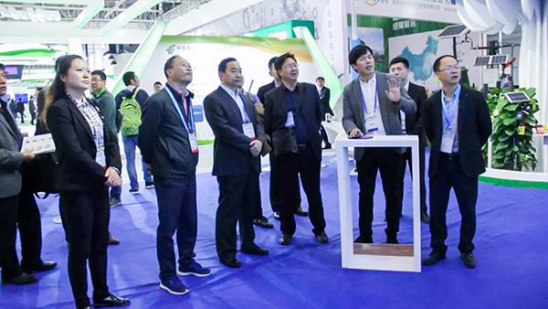 云南省農業農村廳李國林副廳長一行深入了解農業大數據情況。