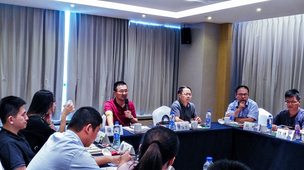 以精品鍛造品牌:2018托普云農半年度總結會議召開